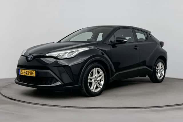 Toyota C-HR (2023) thumbnail 1