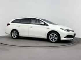 Toyota Auris (2019) thumbnail 11