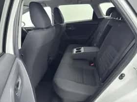 Toyota Auris (2019) thumbnail 16