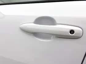 Toyota Corolla_Cross (2025) thumbnail 38