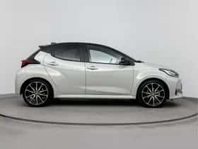 Toyota Yaris (2023) thumbnail 12