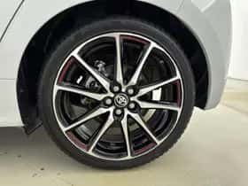 Toyota Yaris (2023) thumbnail 23