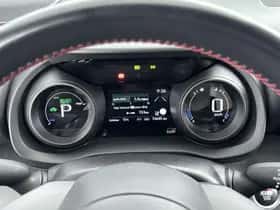 Toyota Yaris (2023) thumbnail 5