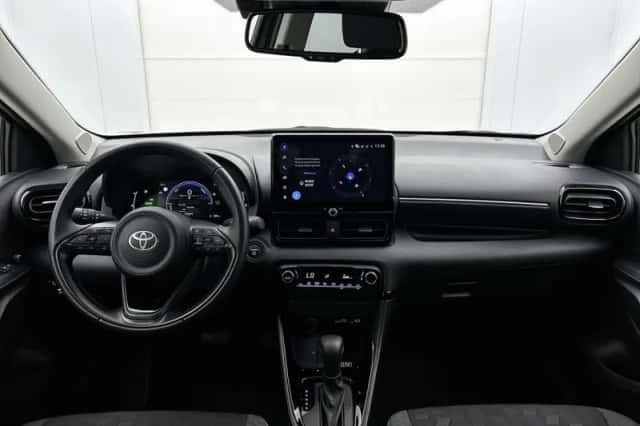 Toyota Yaris (2025) thumbnail 4