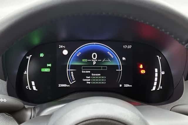 Toyota Yaris (2025) thumbnail 5