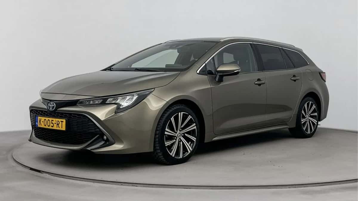 Toyota Corolla_Touring_Sports (2021) — foto 1