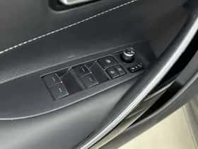 Toyota Corolla_Touring_Sports (2021) thumbnail 21