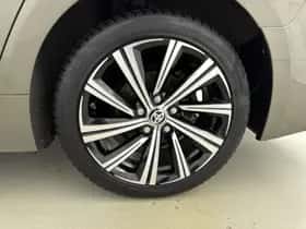Toyota Corolla_Touring_Sports (2021) thumbnail 23