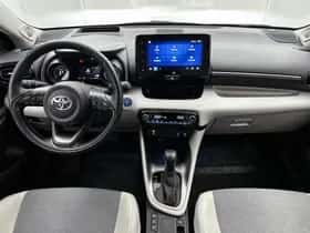 Toyota Yaris (2022) thumbnail 4