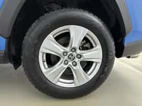 Toyota RAV4 (2021) thumbnail 22