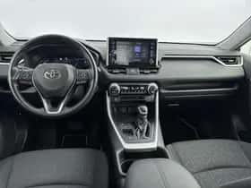 Toyota RAV4 (2021) thumbnail 4