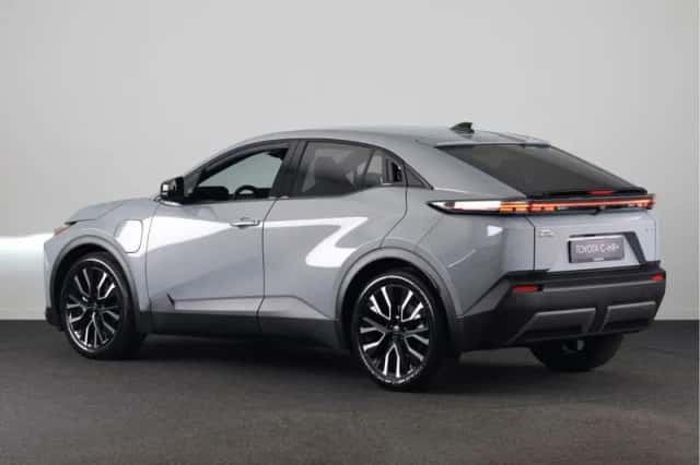 Toyota C-HR+ (2026) thumbnail 6