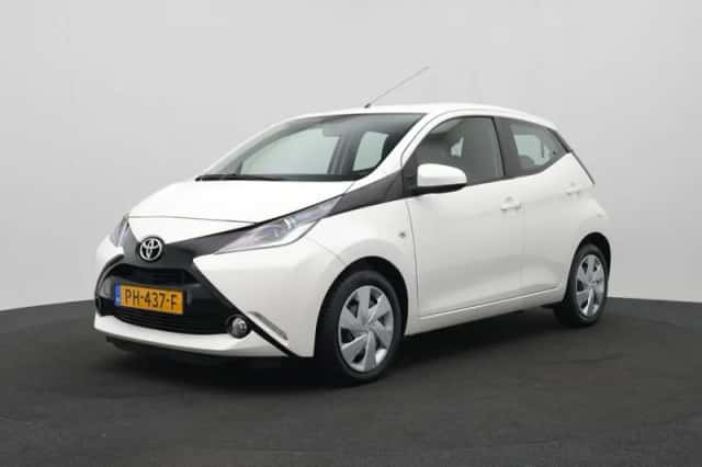 Toyota Aygo (2017) thumbnail 1