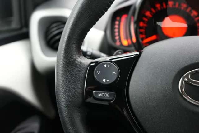 Toyota Aygo (2017) thumbnail 4