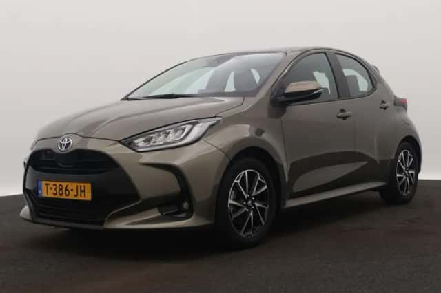 Toyota Yaris (2023) thumbnail 1