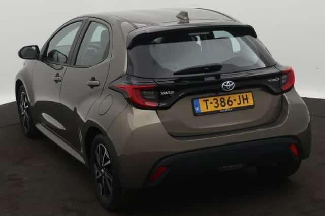 Toyota Yaris (2023) thumbnail 4