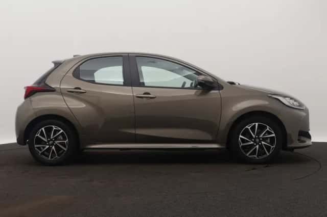 Toyota Yaris (2023) thumbnail 6