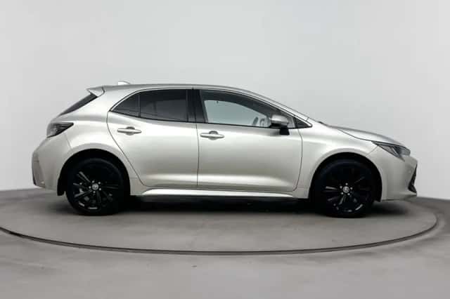 Toyota Corolla (2022) thumbnail 5