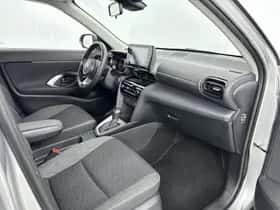 Toyota Yaris_Cross (2023) thumbnail 6