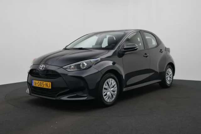 Toyota Yaris (2021) thumbnail 1