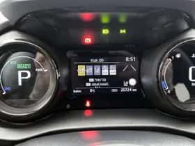 Toyota Yaris (2023) thumbnail 5
