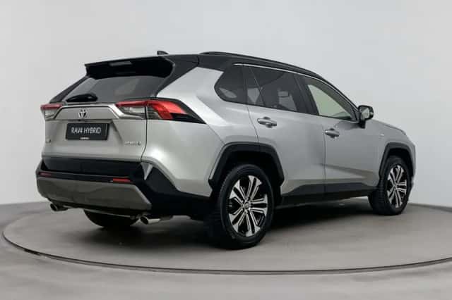 Toyota RAV4 (2020) thumbnail 3