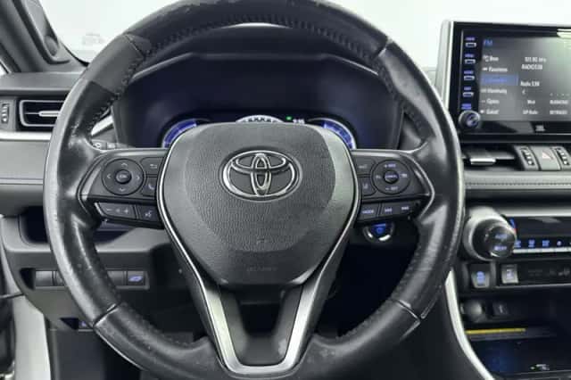 Toyota RAV4 (2020) thumbnail 4