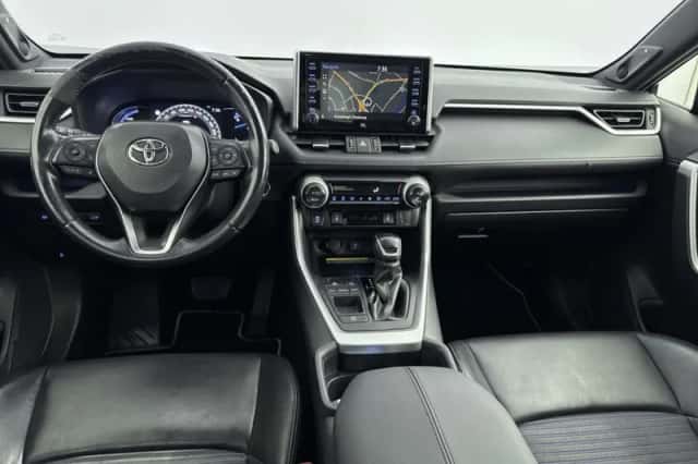 Toyota RAV4 (2020) thumbnail 6