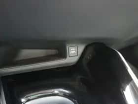 Toyota C-HR (2023) thumbnail 39