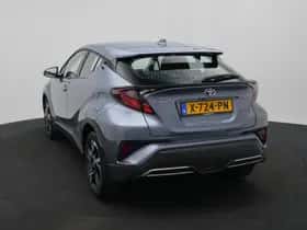 Toyota C-HR (2023) thumbnail 5