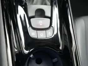 Toyota C-HR (2023) thumbnail 41