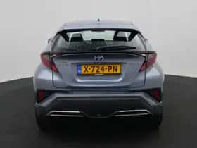 Toyota C-HR (2023) thumbnail 10