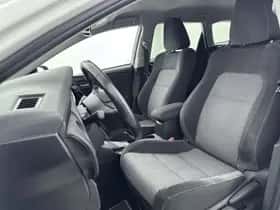 Toyota Auris (2018) thumbnail 15