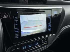 Toyota Auris (2018) thumbnail 8