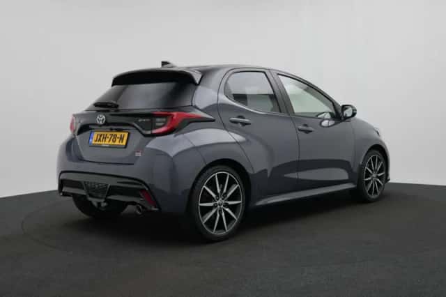 Toyota Yaris (2026) thumbnail 2