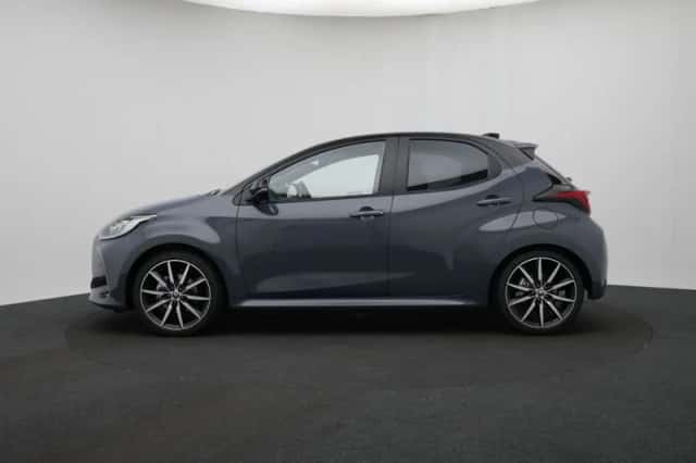Toyota Yaris (2026) thumbnail 3
