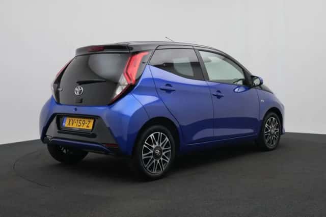 Toyota Aygo (2019) thumbnail 2
