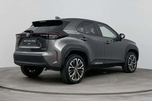 Toyota Yaris Cross (2022) thumbnail 2