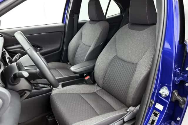Toyota Yaris_Cross (2025) thumbnail 4