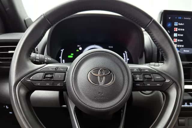 Toyota Yaris_Cross (2025) thumbnail 6
