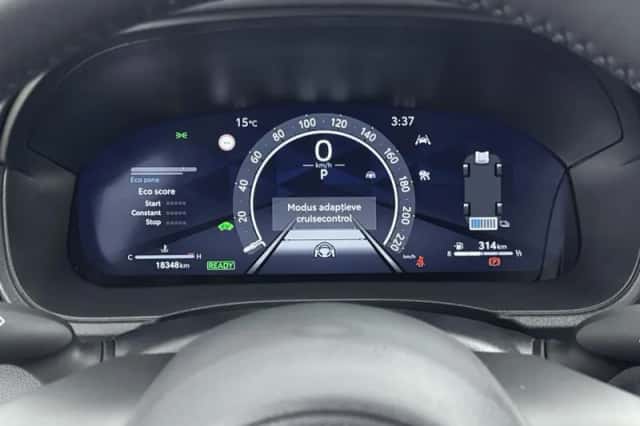 Toyota Yaris (2024) thumbnail 5