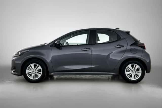 Toyota Yaris (2025) thumbnail 3