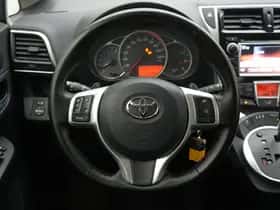 Toyota Verso-S (2016) thumbnail 5