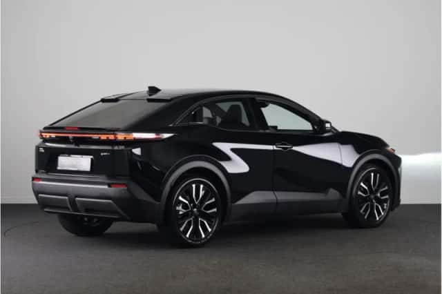 Toyota C-HR+ (2026) thumbnail 2