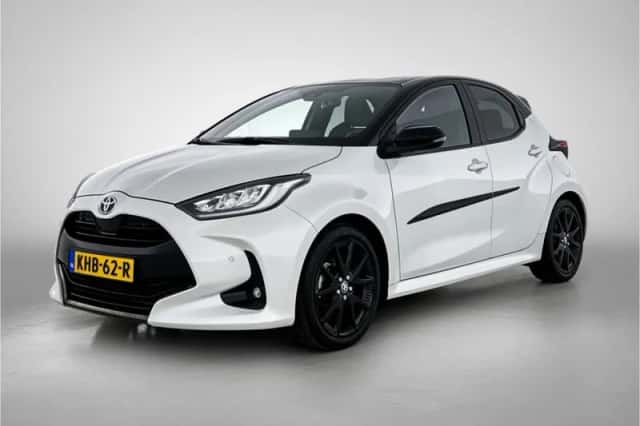 Toyota Yaris (2023) thumbnail 1
