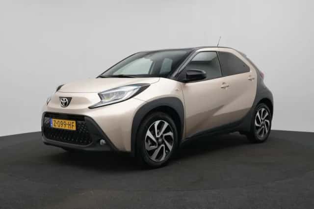 Toyota Aygo (2024) thumbnail 1