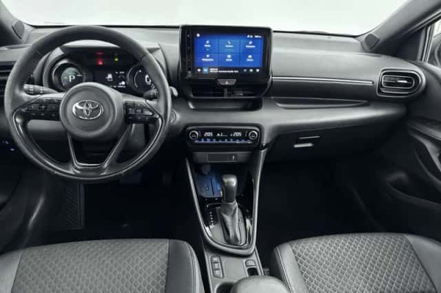 Toyota Yaris (2022) thumbnail 5