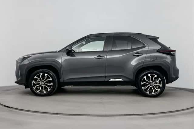 Toyota Yaris_Cross (2024) thumbnail 3