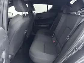 Toyota C-HR (2021) thumbnail 17