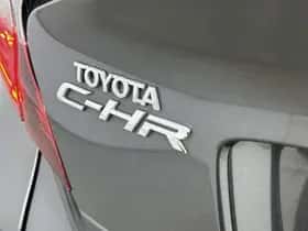 Toyota C-HR (2021) thumbnail 18
